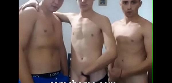  pleasuable groupsex with 3 Amatuer cam boys live infron webcam